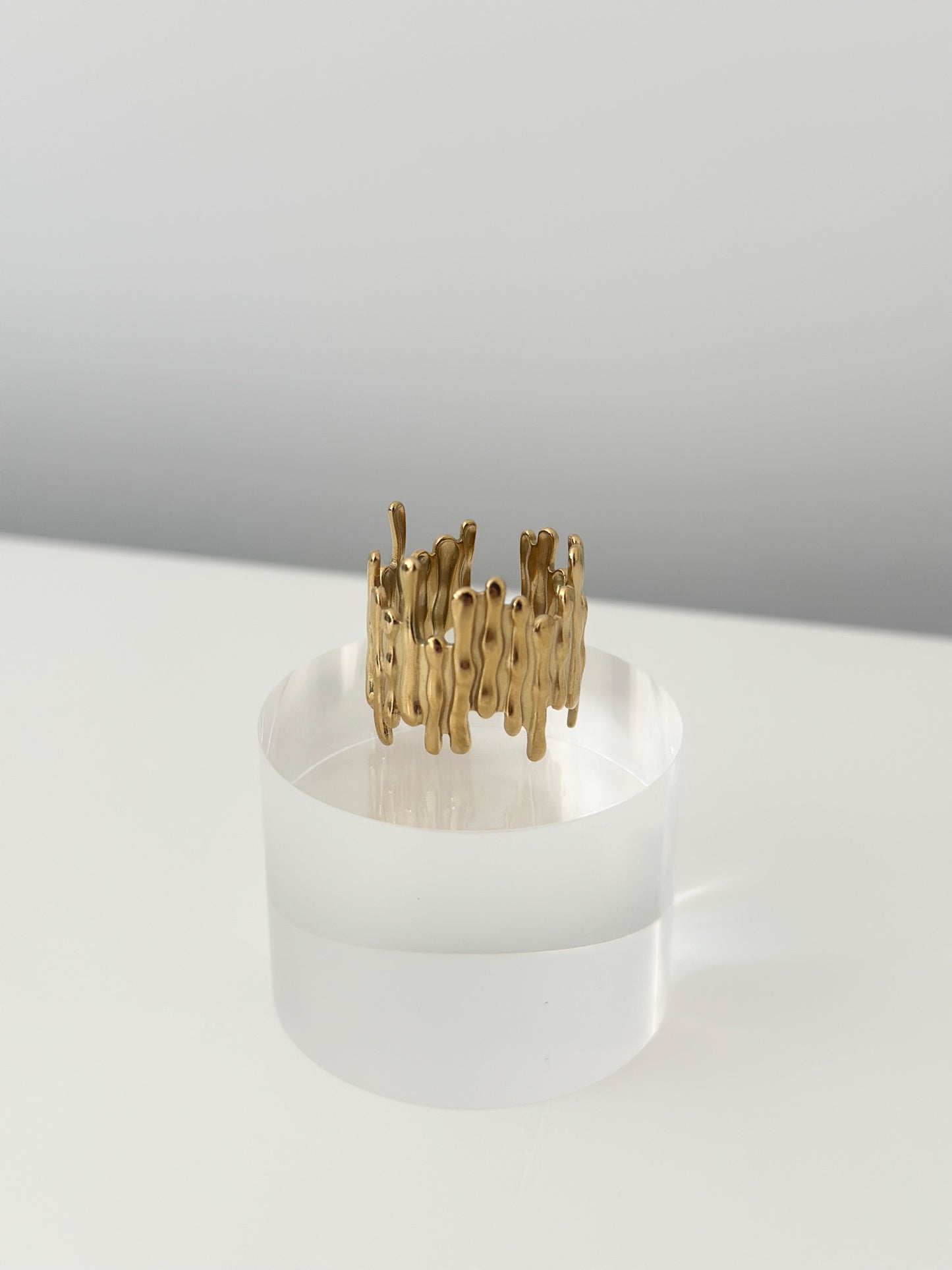 Wave Edge Ring
