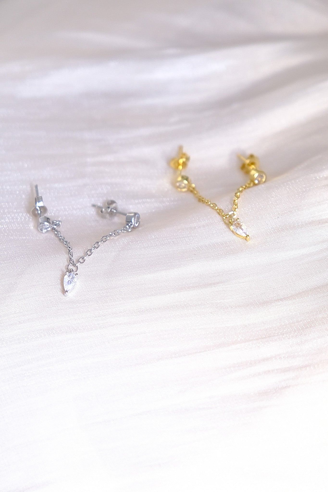 Minimalist Chain Drop Studs