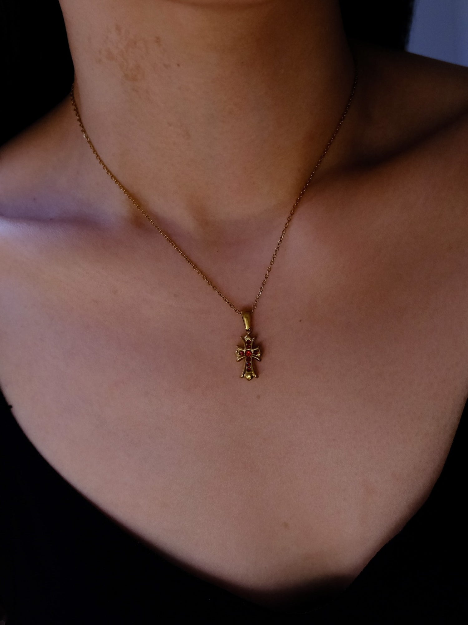 Petite Echo Molten Cross Necklace