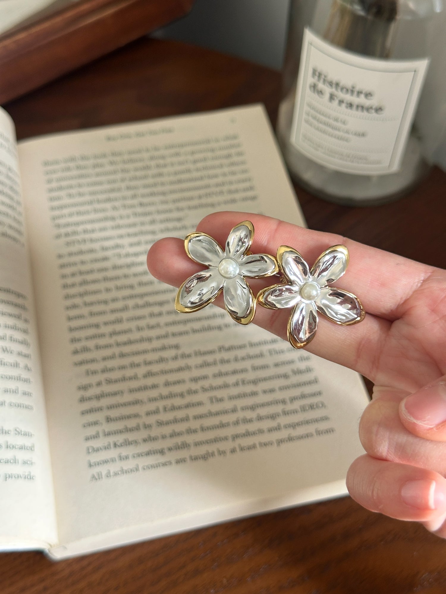 Flora Pearl Petal Earrings