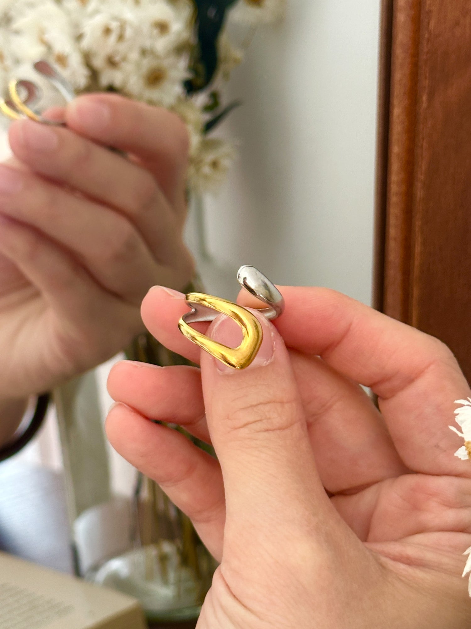 The Curvy Wave Ring