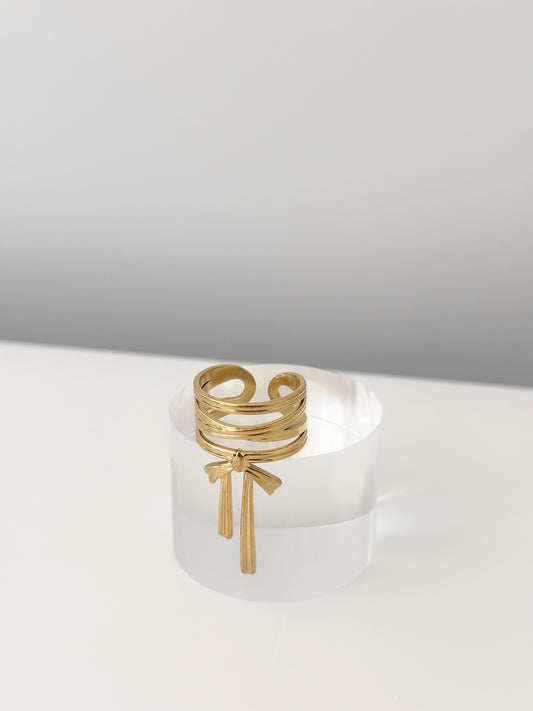 Golden Current Ring