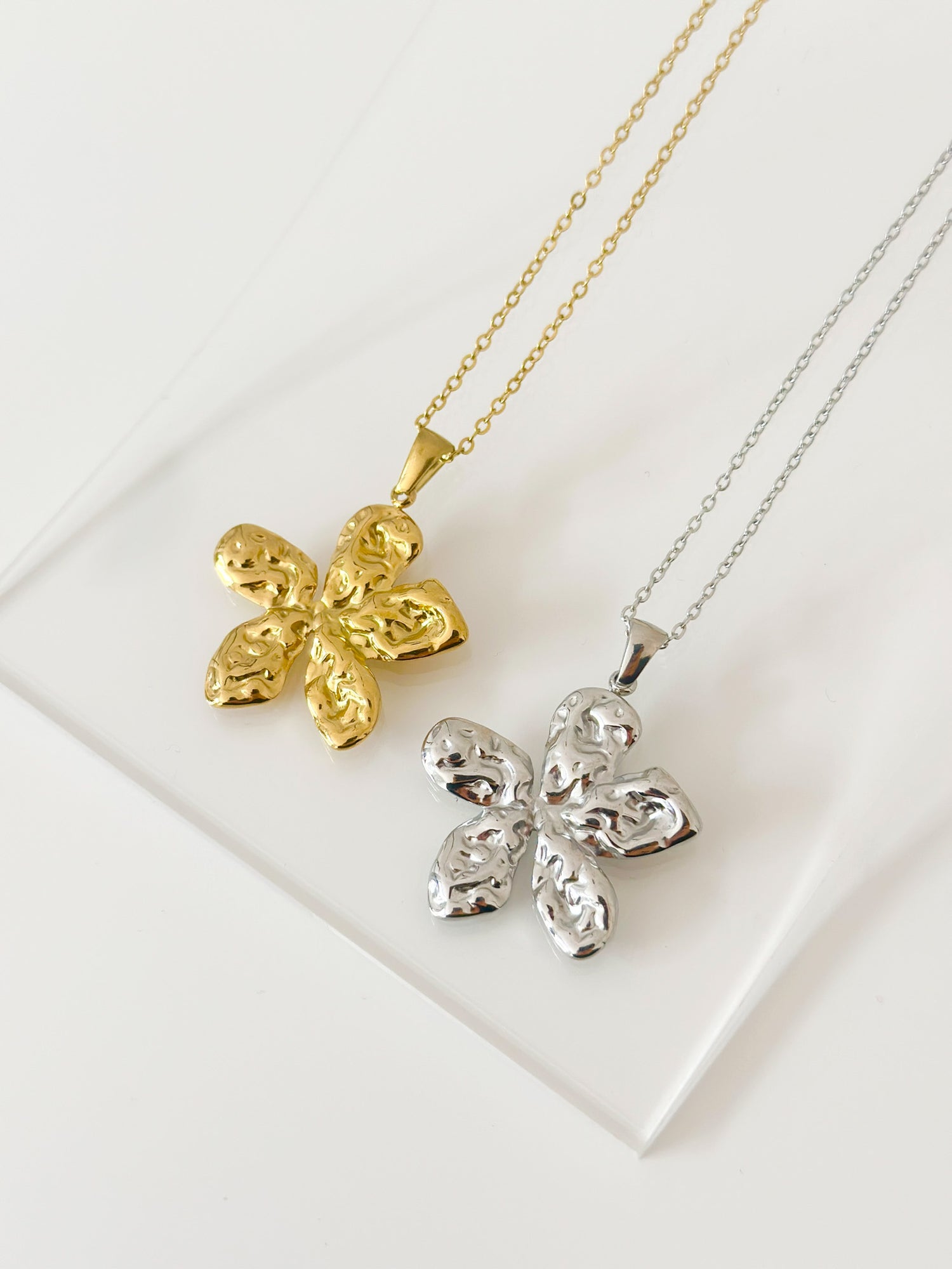 Bloom Cluster Pendant Necklace