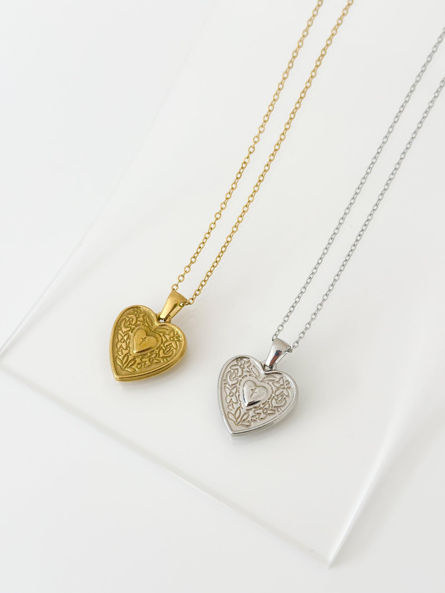 Vintage Heart Pendant Necklace