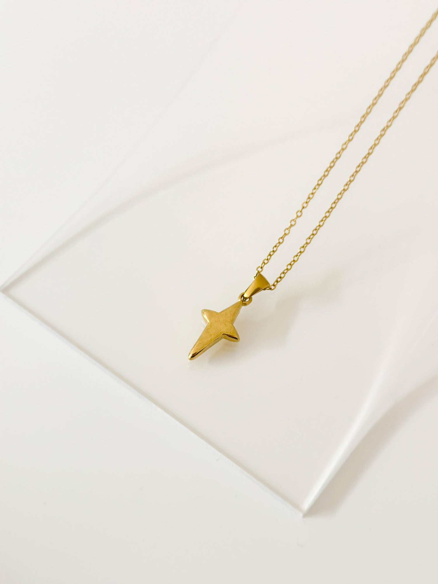 Fenny Star Necklace