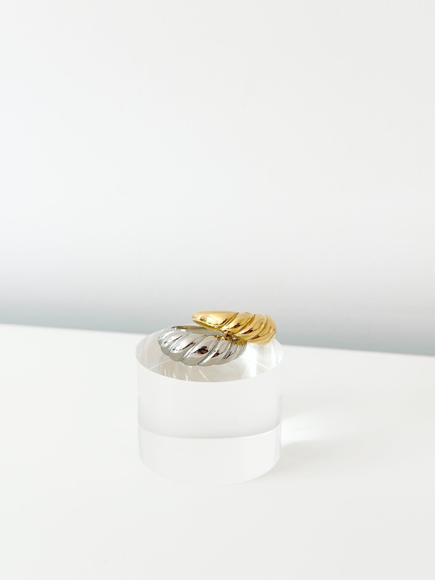 France Croissant Ring