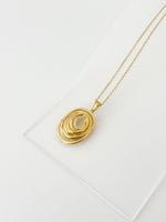 Abstract Oval Spiral Pendant Necklace - Jas | Gold & silver necklace - Jas | Perfect On You