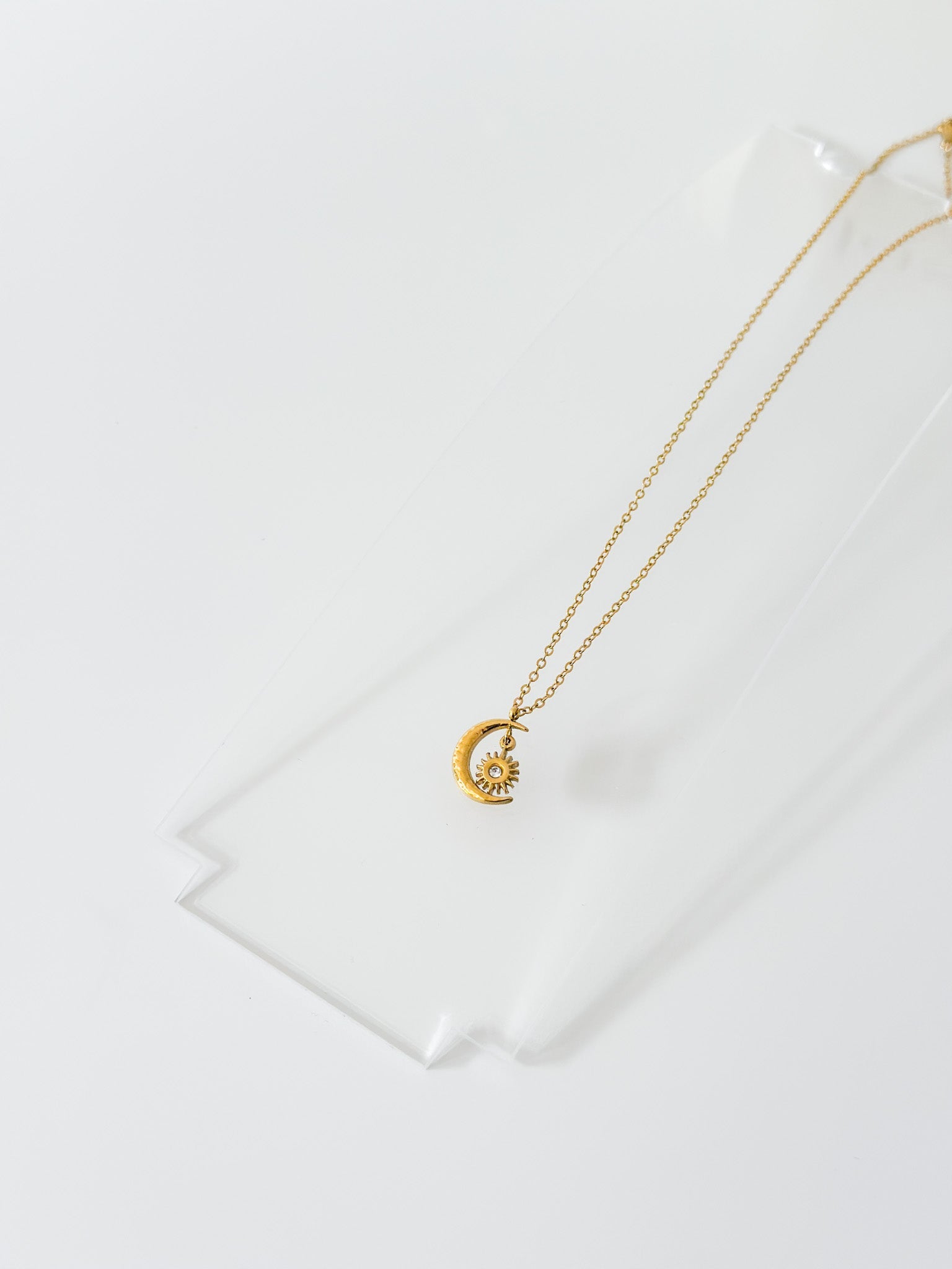 Aurora Necklace - Jas | Gold necklace - Jas | Perfect On You