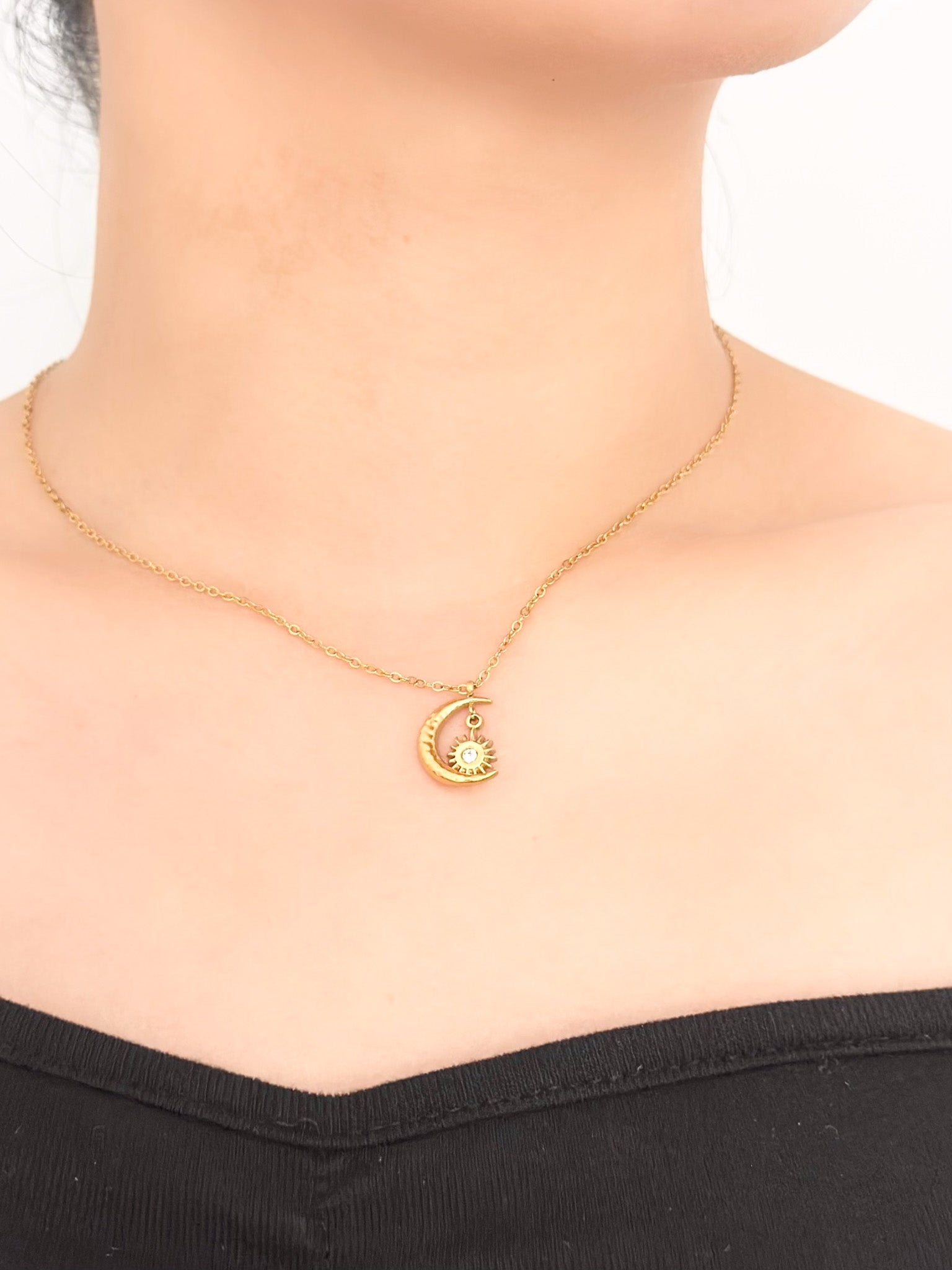 Aurora Necklace - Jas | Gold necklace - Jas | Perfect On You