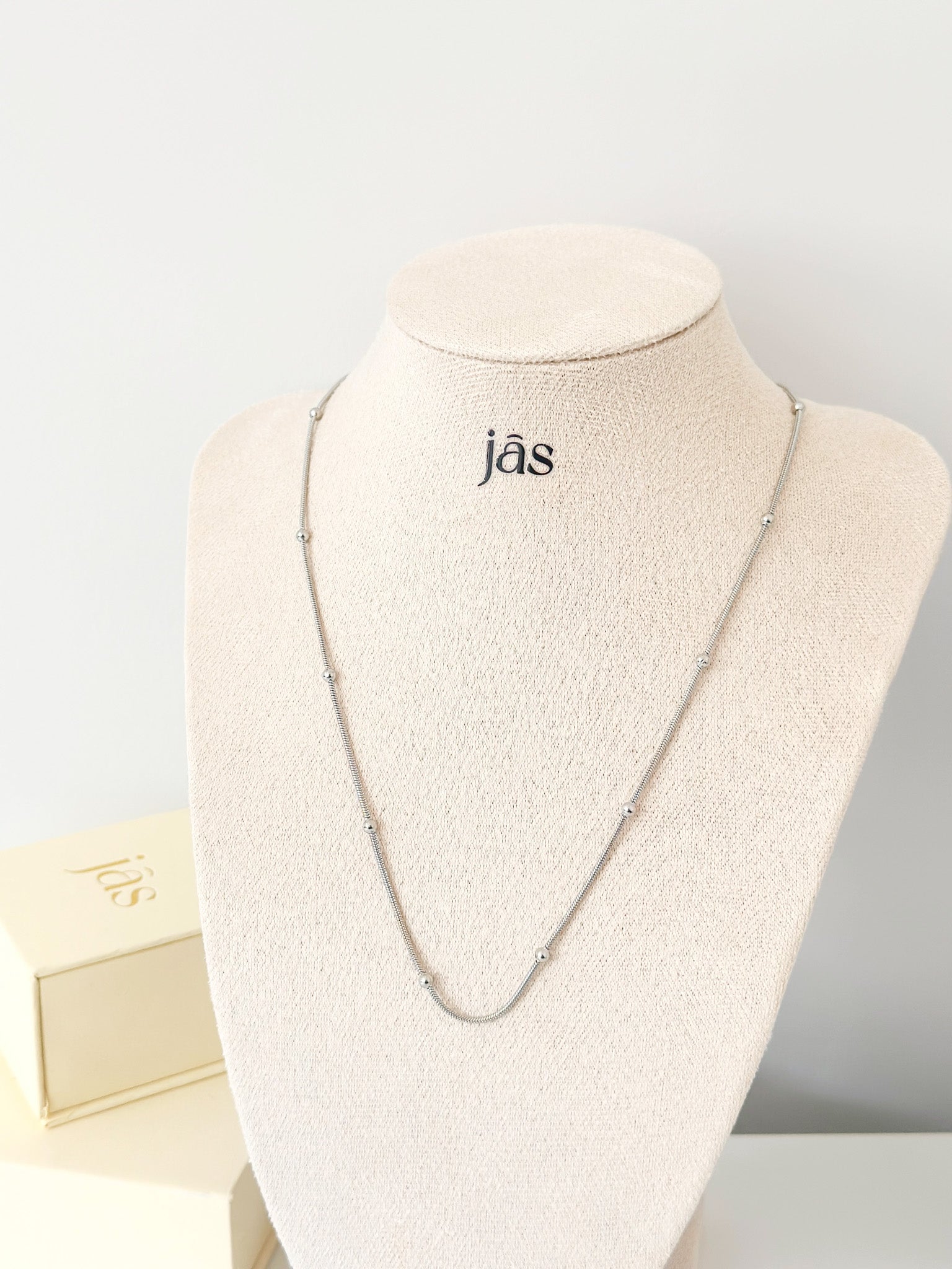 Ball Chain Necklace - Jas | Gold & silver necklace - Jas | Perfect On You