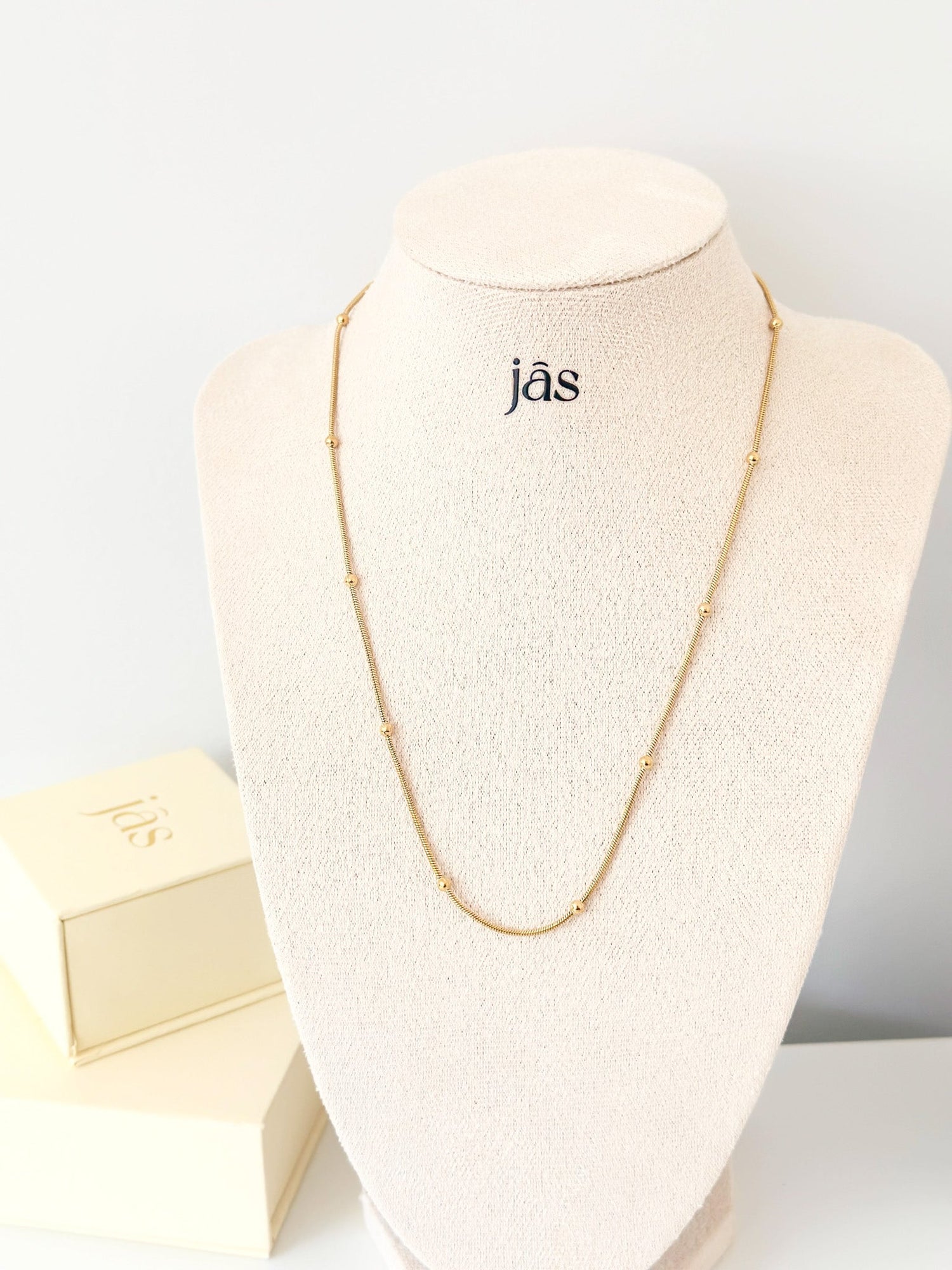 Ball Chain Necklace - Jas | Gold & silver necklace - Jas | Perfect On You