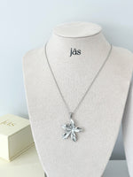 Bloom Cluster Pendant Necklace - Jas | Gold & silver necklace - Jas | Perfect On You