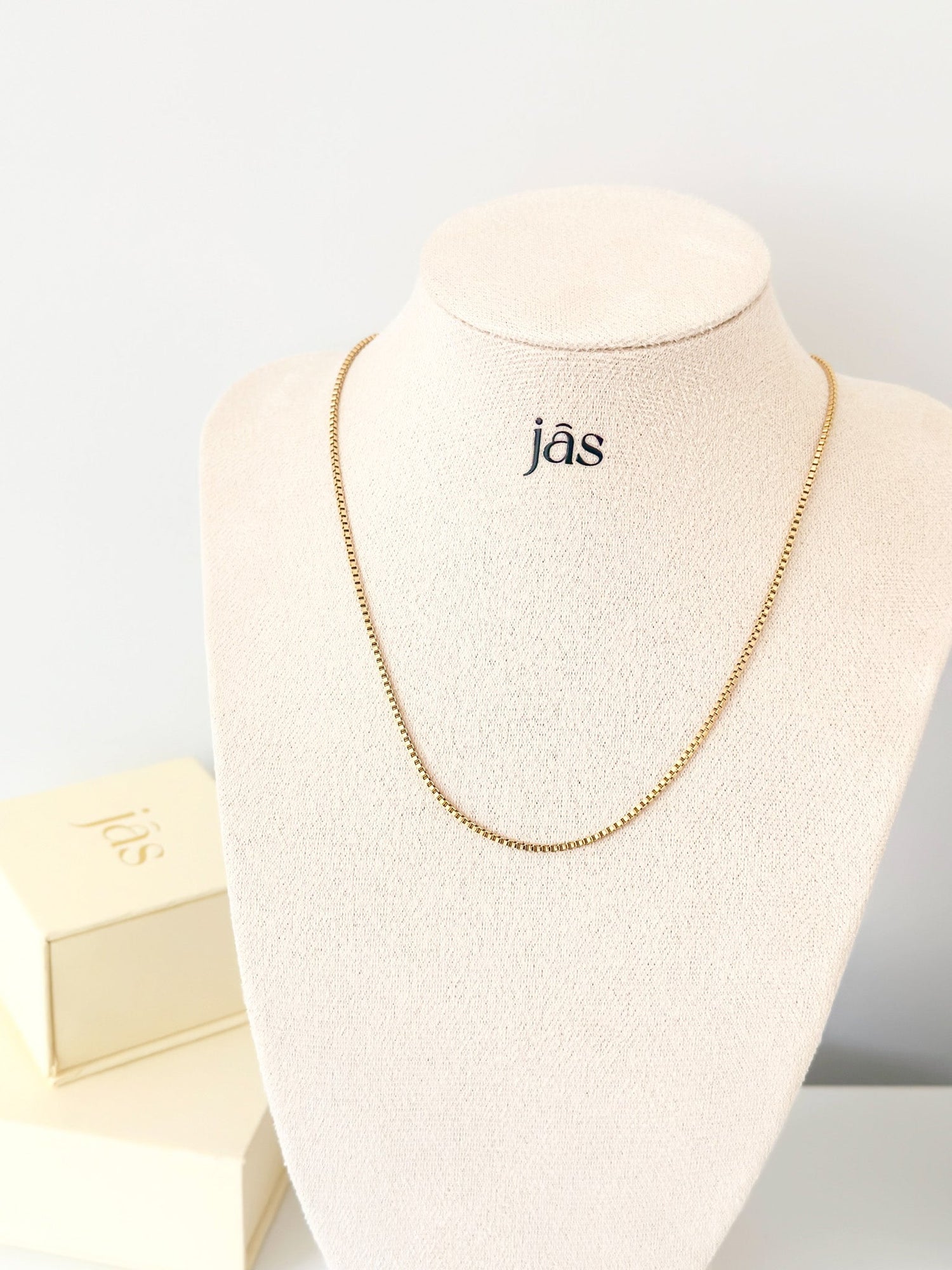 Box Chain Necklace - Jas | Gold & silver necklace - Jas | Perfect On You