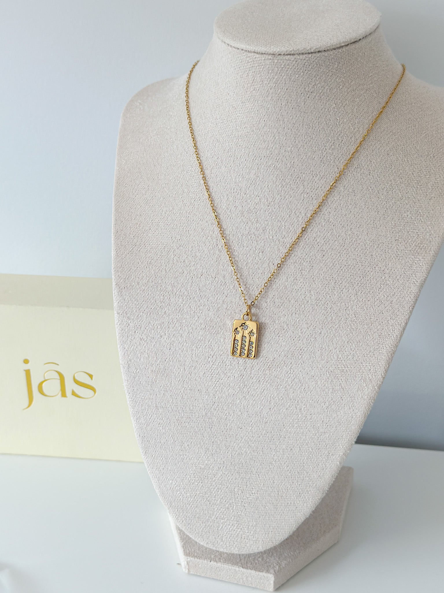 Charlotte Necklace - Jas | Gold necklace - Jas | Perfect On You