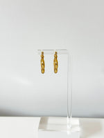 Classic Clover - Jas | Hoop Earrings - Jas | Perfect On You