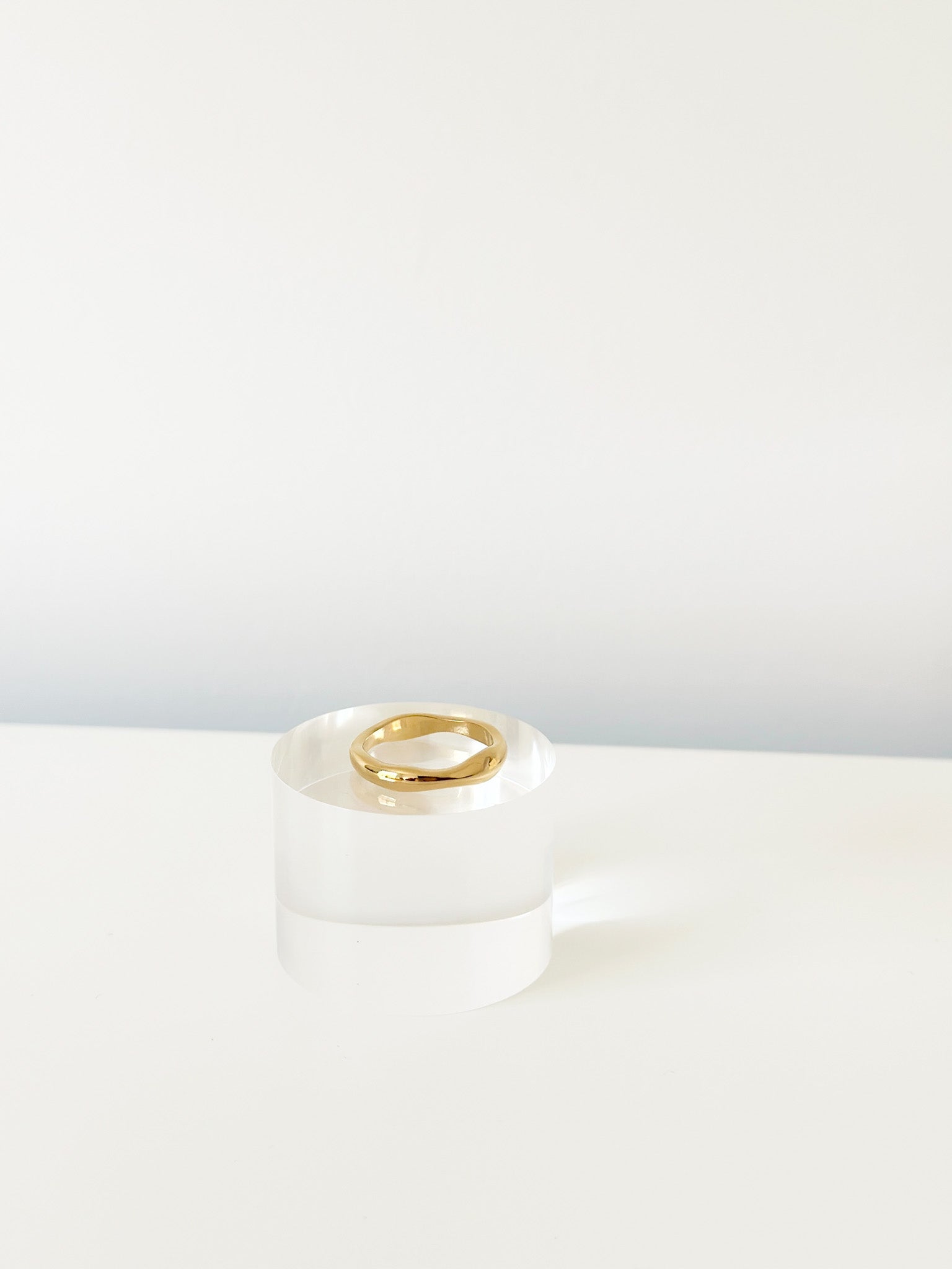 Classic wave band - Jas | Gold & silver ring - Jas | Perfect On You