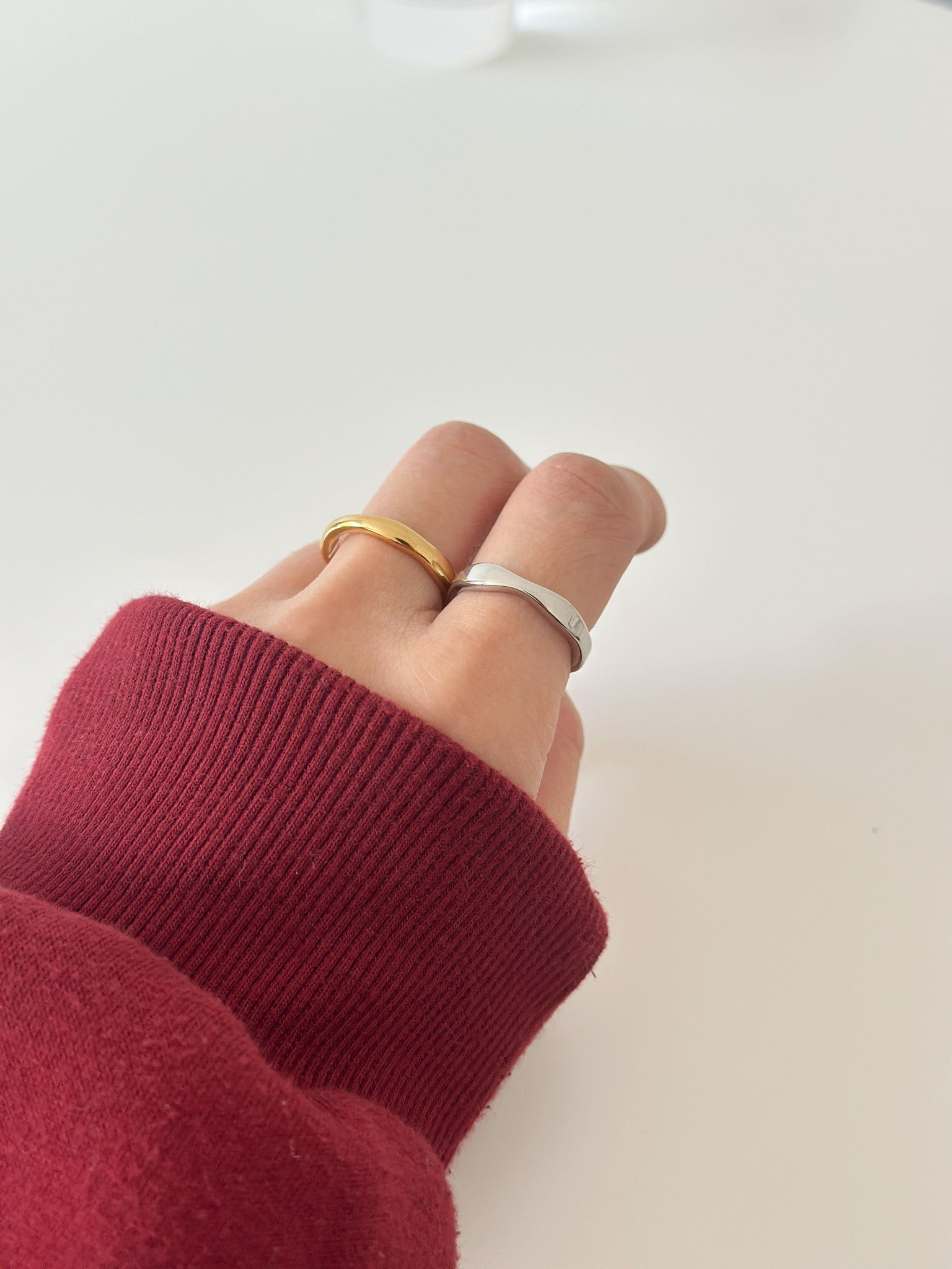 Classic wave band - Jas | Gold & silver ring - Jas | Perfect On You