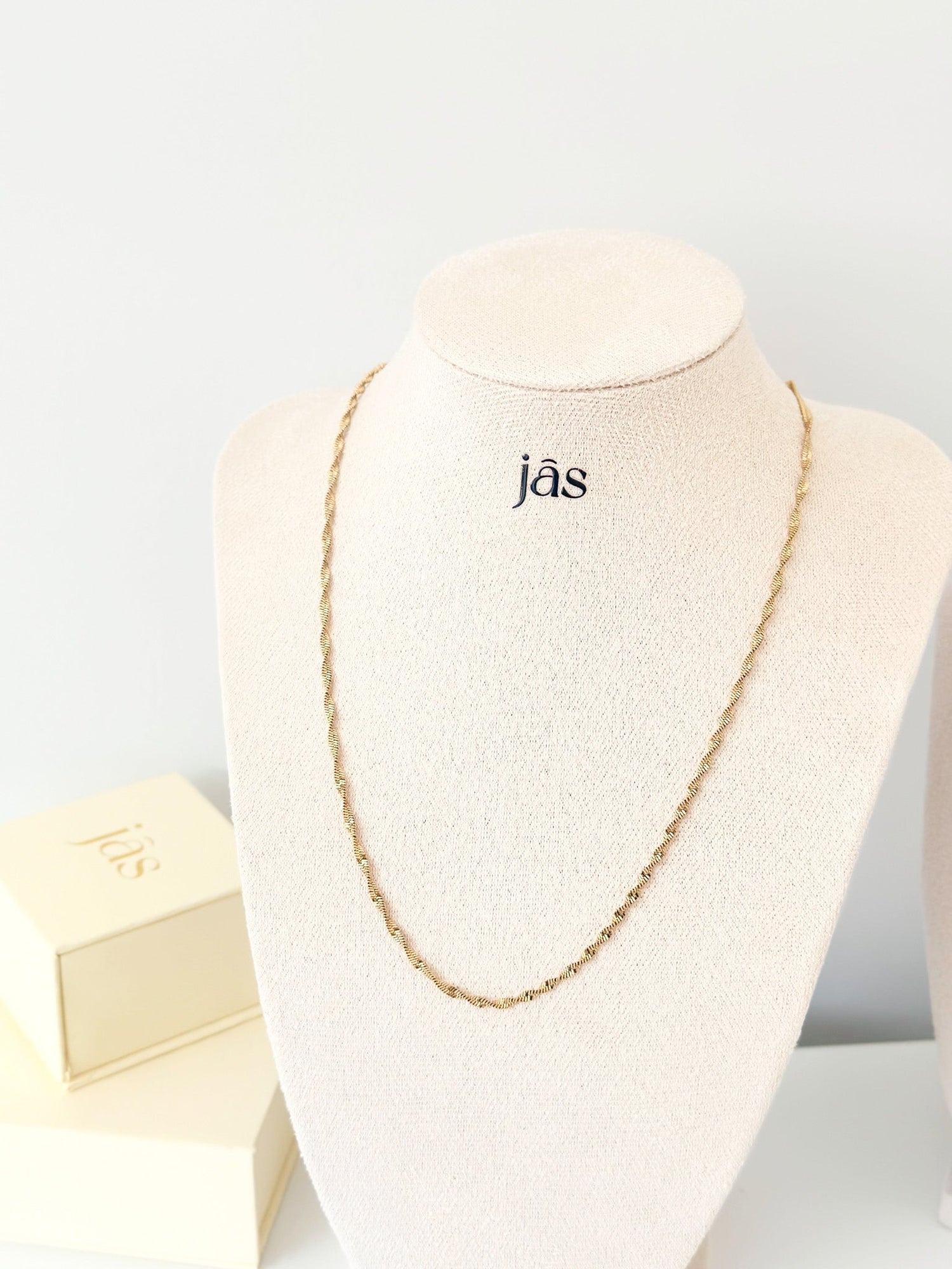Clavicle Chain Necklace - Jas | Gold & silver necklace - Jas | Perfect On You