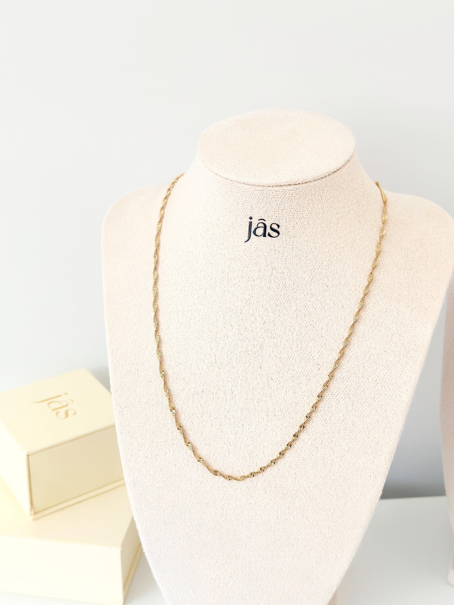 Clavicle Chain Necklace - Jas | Gold & silver necklace - Jas | Perfect On You
