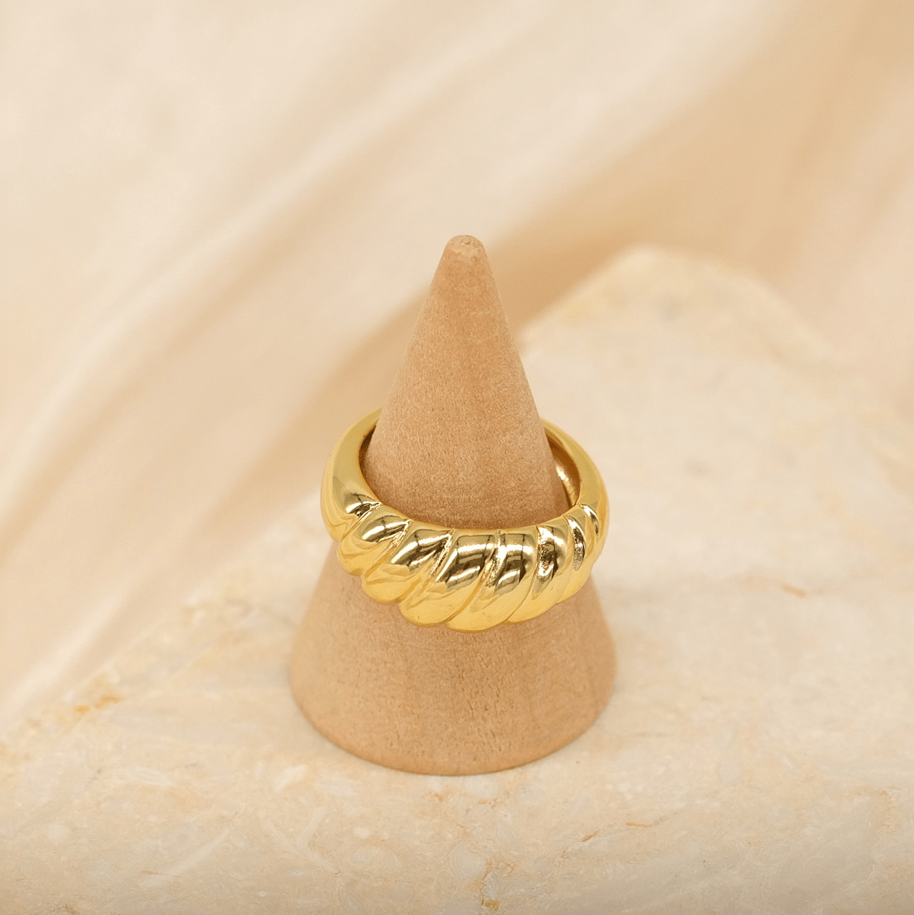 Croissant - JAS - Jas | Perfect On You