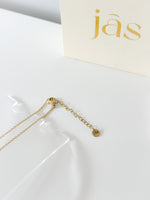 Croissant Necklace - Jas | Gold necklace - Jas | Perfect On You