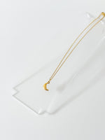 Croissant Necklace - Jas | Gold necklace - Jas | Perfect On You