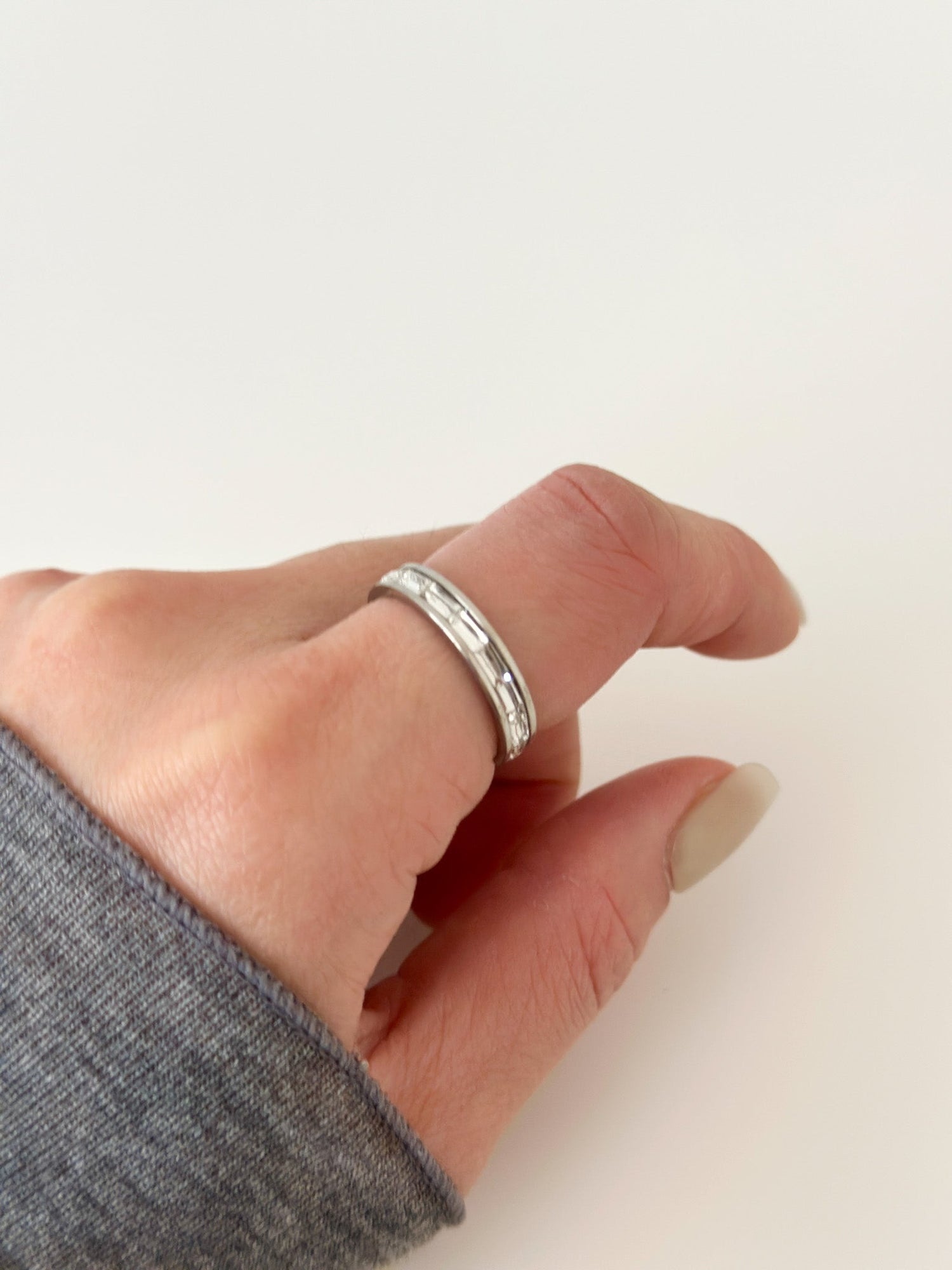 Crystal Line Ring - JAS | Silver ring - Jas | Perfect On You