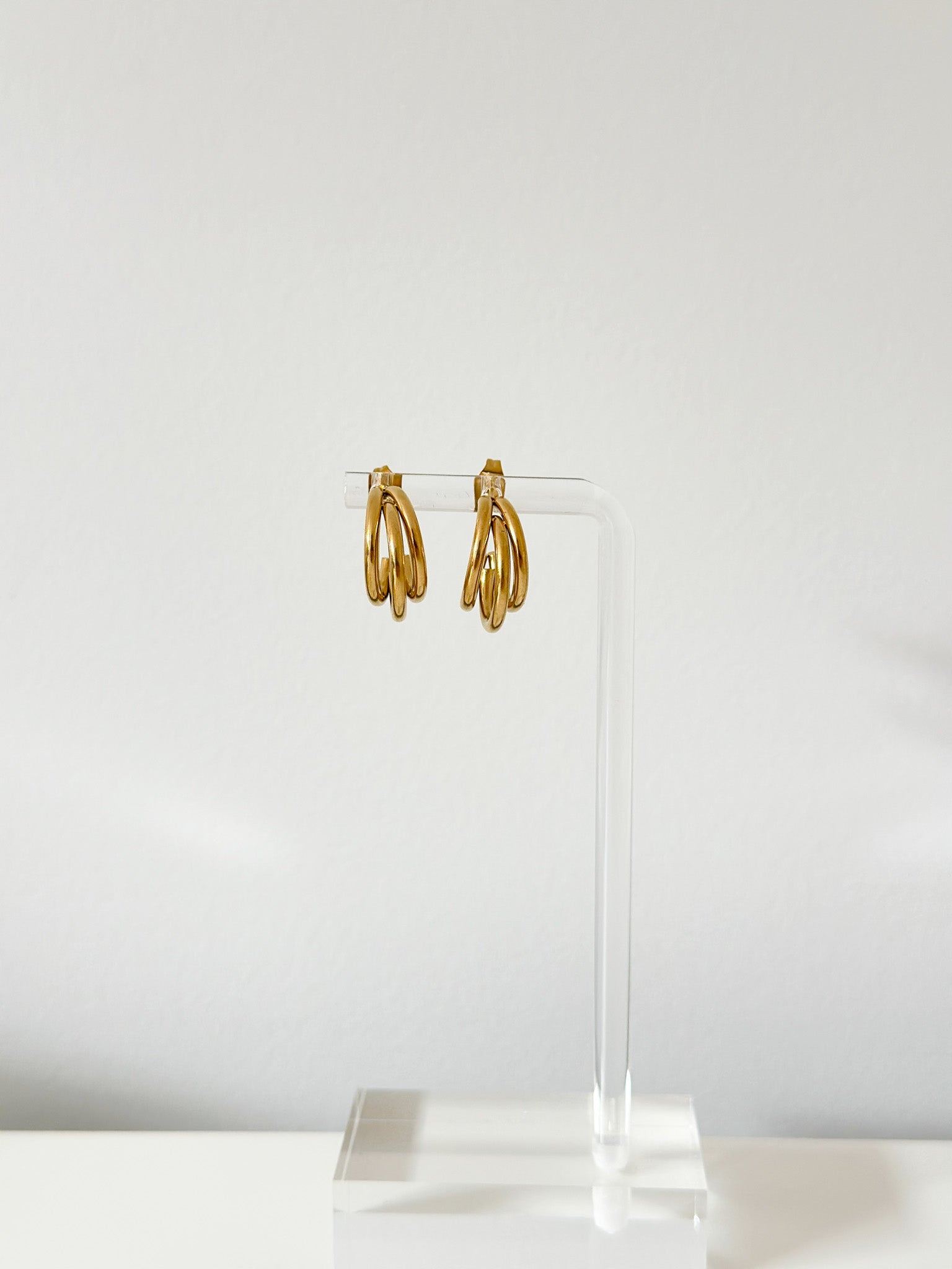 Double Hoop - Jas | Hoop Earrings - Jas | Perfect On You