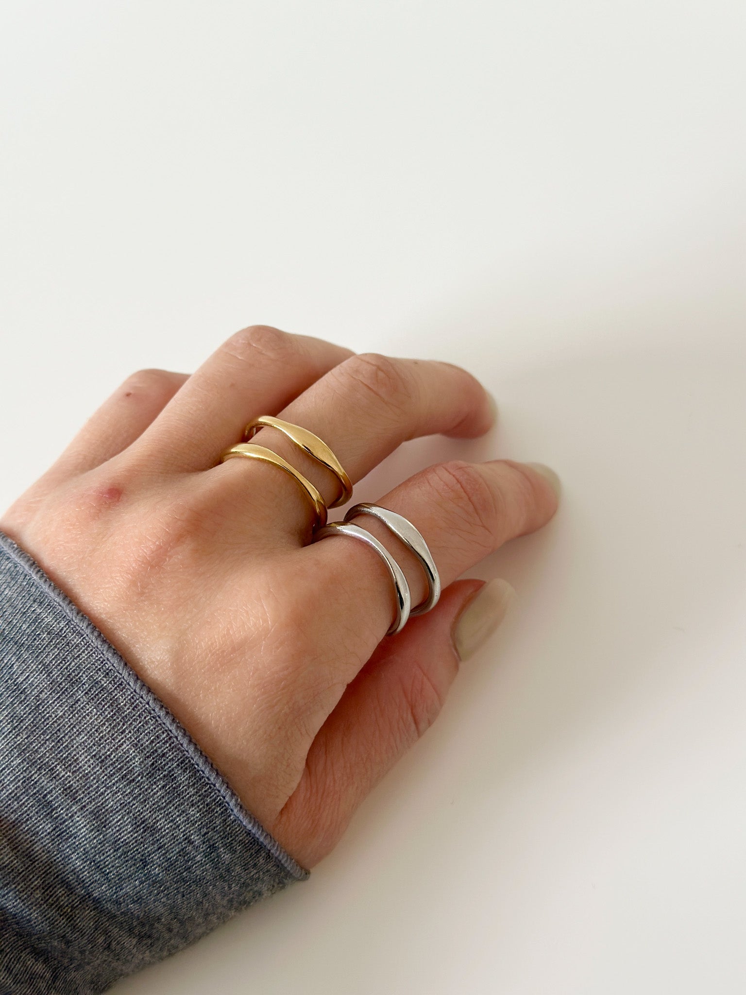 Dual Flow Ring - Jas | Gold & silver ring - Jas | Perfect On You