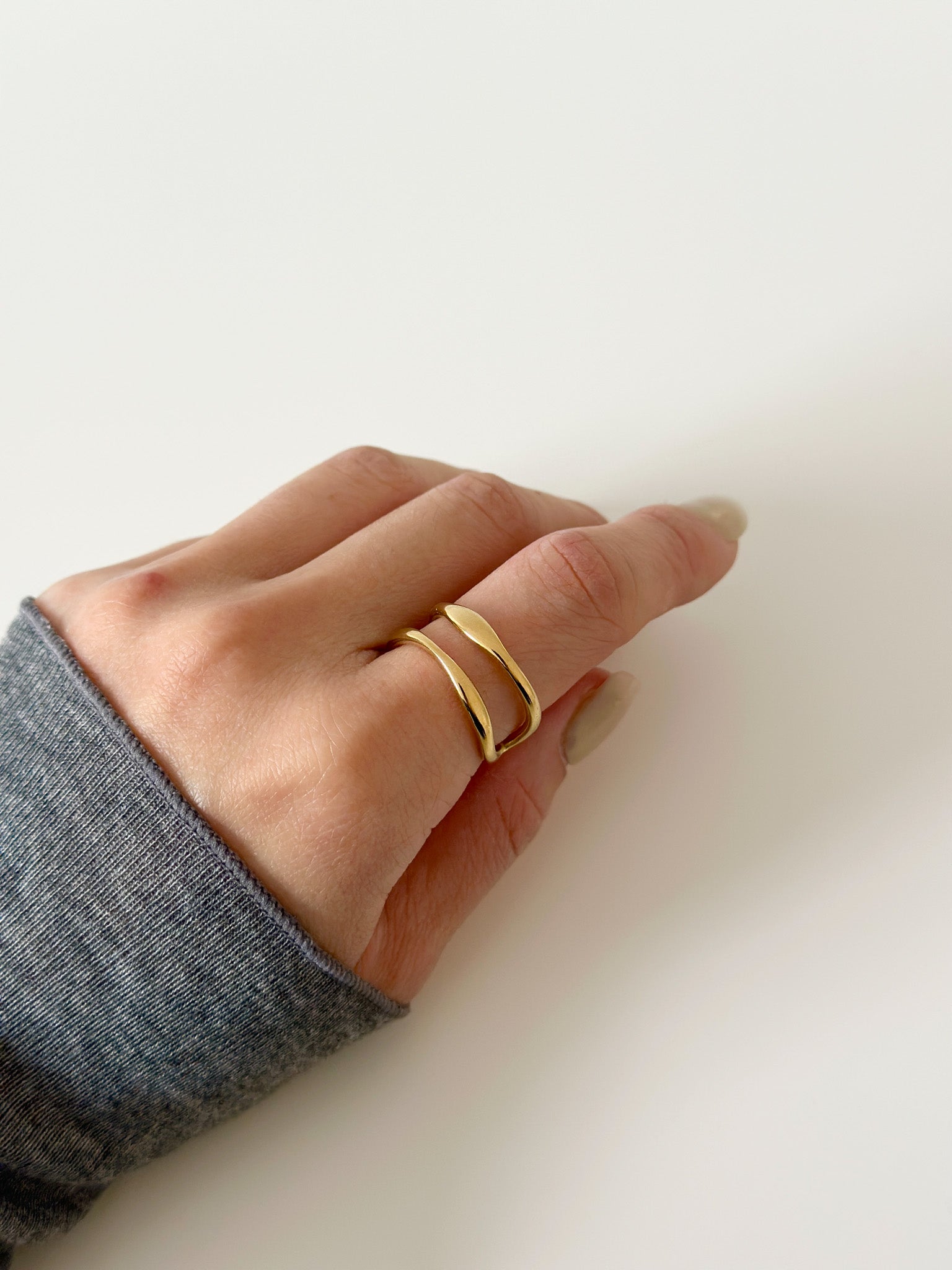 Dual Flow Ring - Jas | Gold & silver ring - Jas | Perfect On You