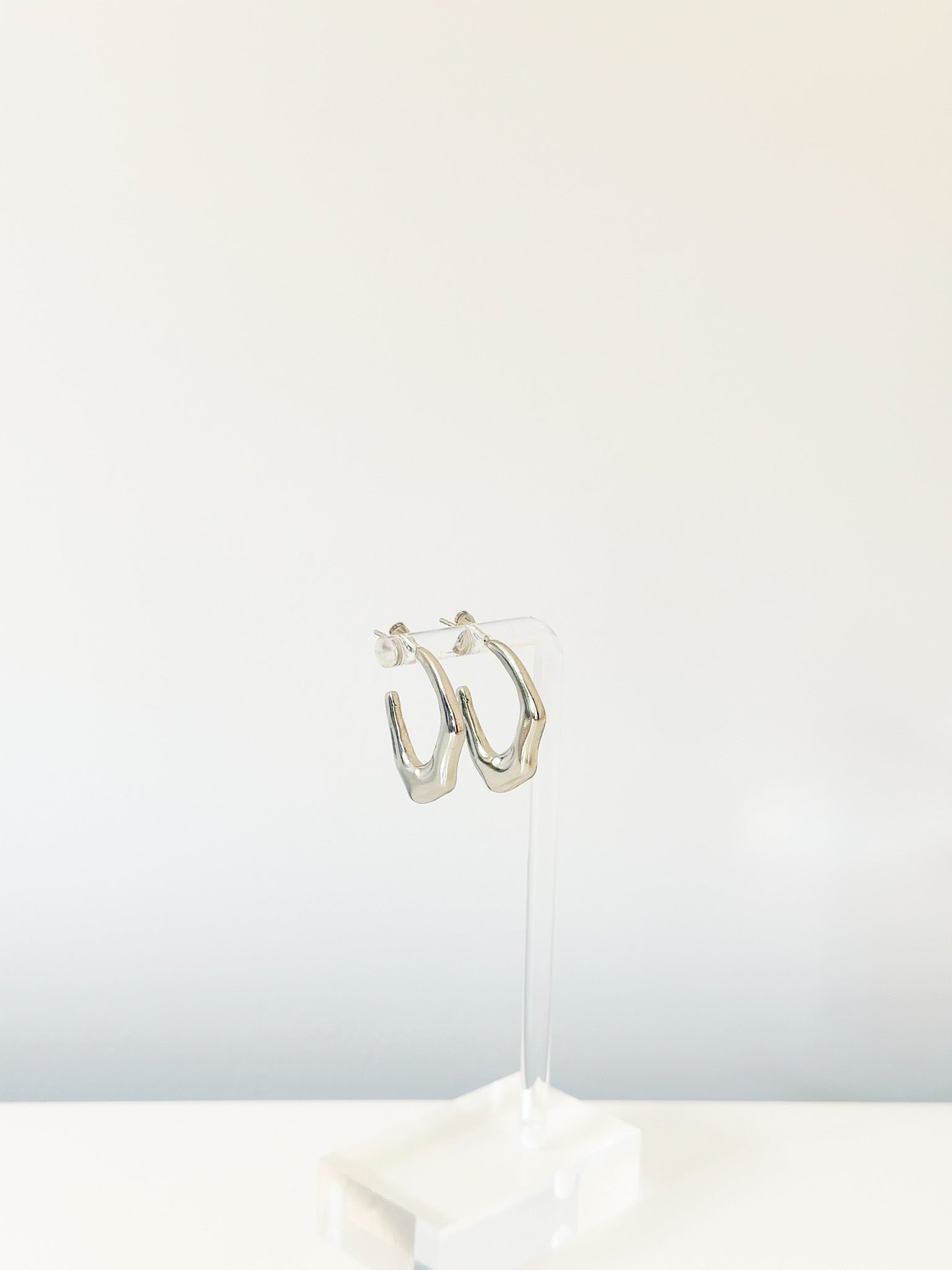Elen Mini Huggies - Jas | Hoop Earrings - Jas | Perfect On You