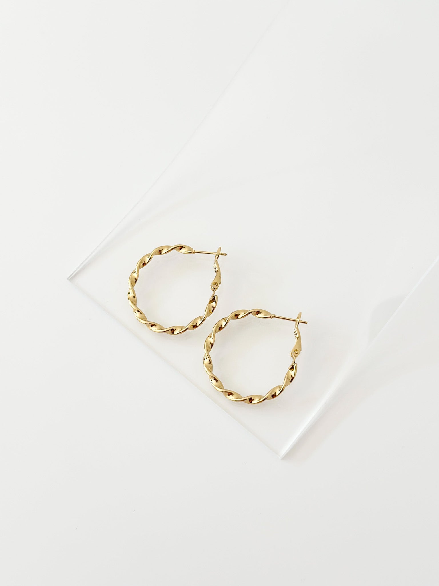 Elise Twist Hoops - Jas | Hoop Earrings - Jas | Perfect On You