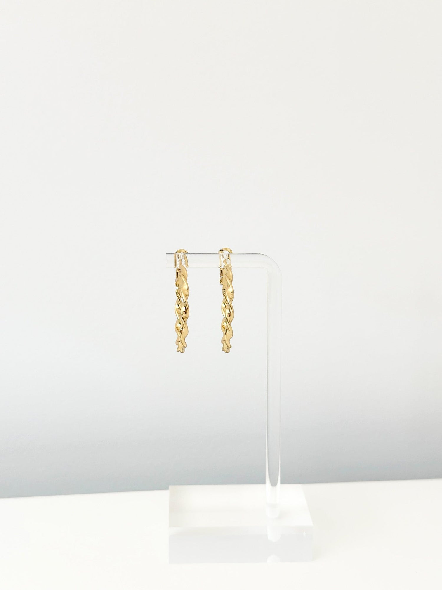Elise Twist Hoops - Jas | Hoop Earrings - Jas | Perfect On You
