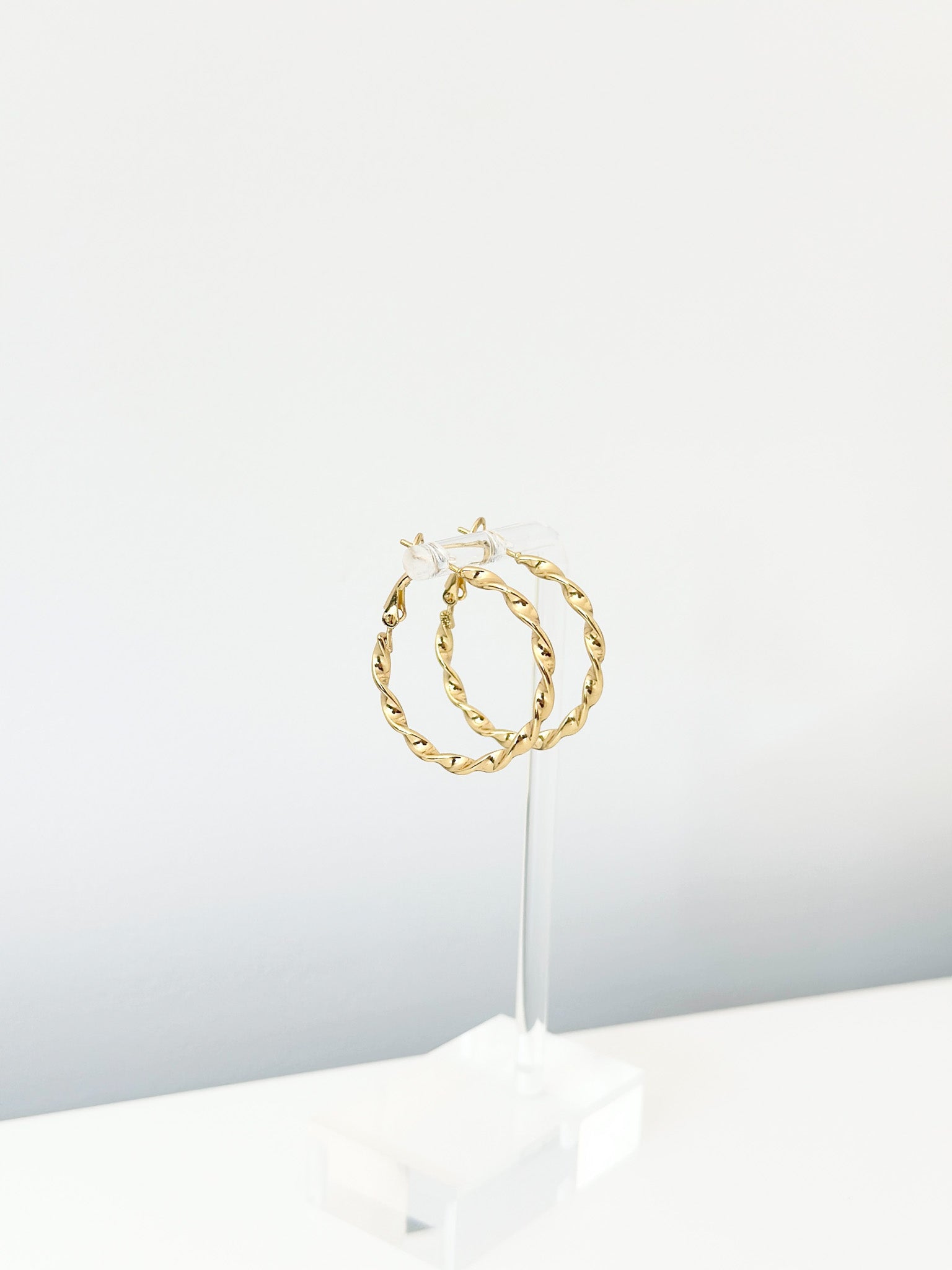 Elise Twist Hoops - Jas | Hoop Earrings - Jas | Perfect On You
