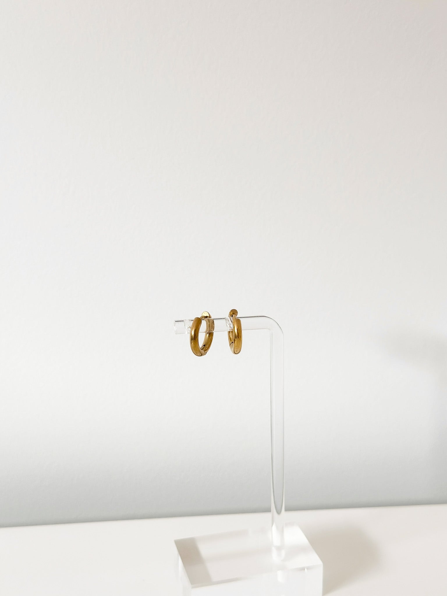 Ethereal Loop Hoops - Jas | Gold Earring - Jas | Perfect On You
