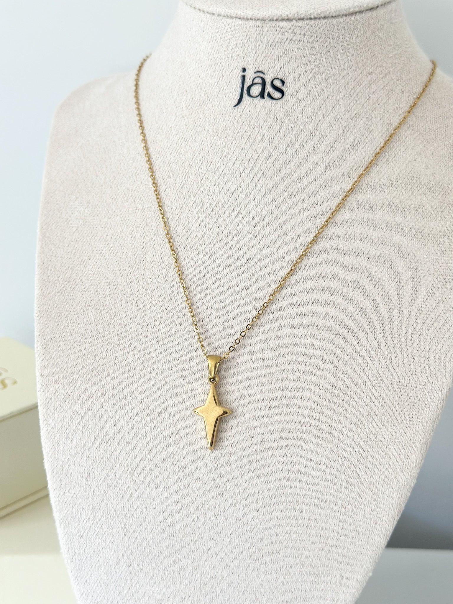 Fenny Star Necklace - Jas | Gold necklace - Jas | Perfect On You