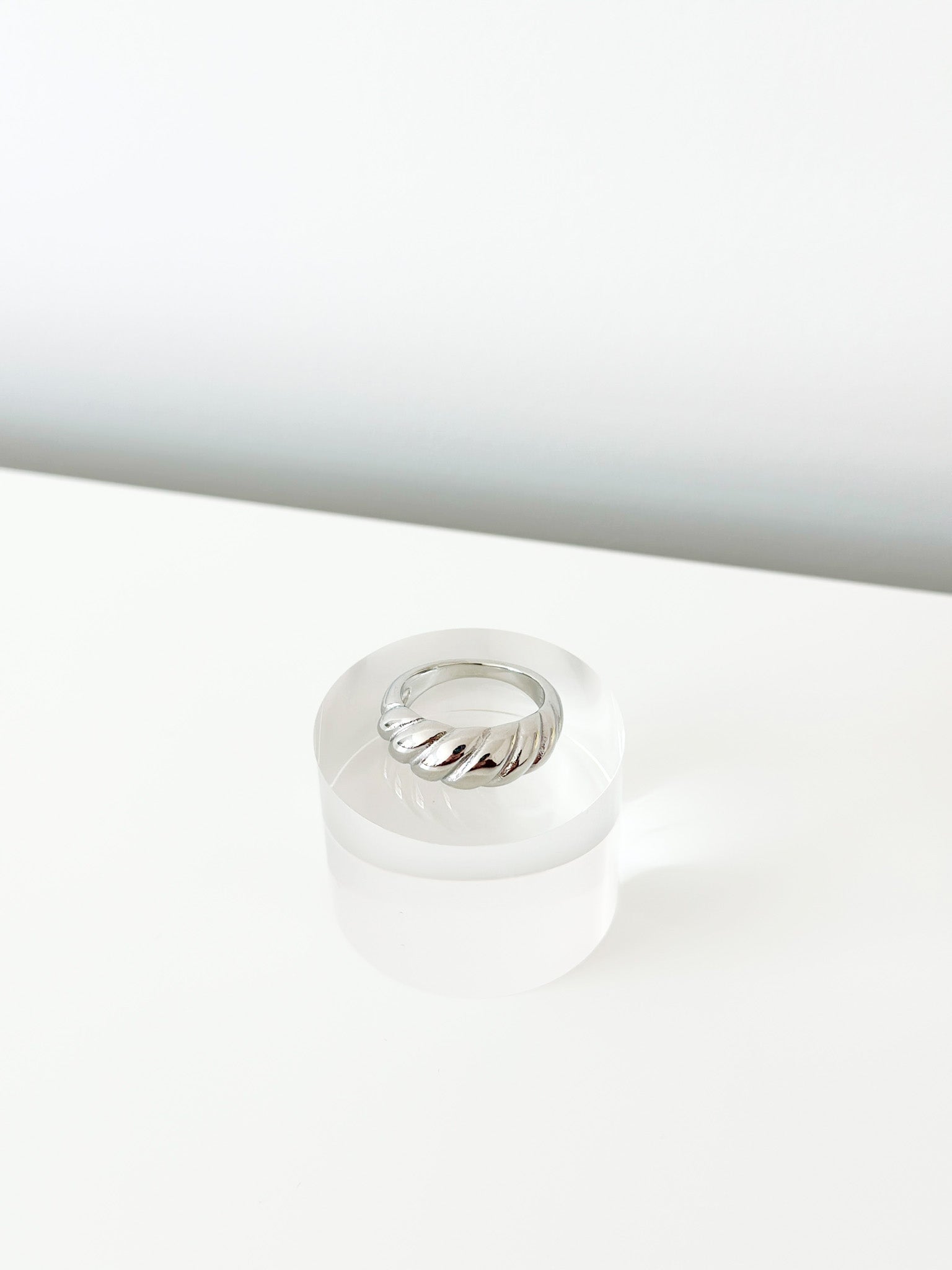 France Croissant Ring - Jas | Gold & silver ring - Jas | Perfect On You