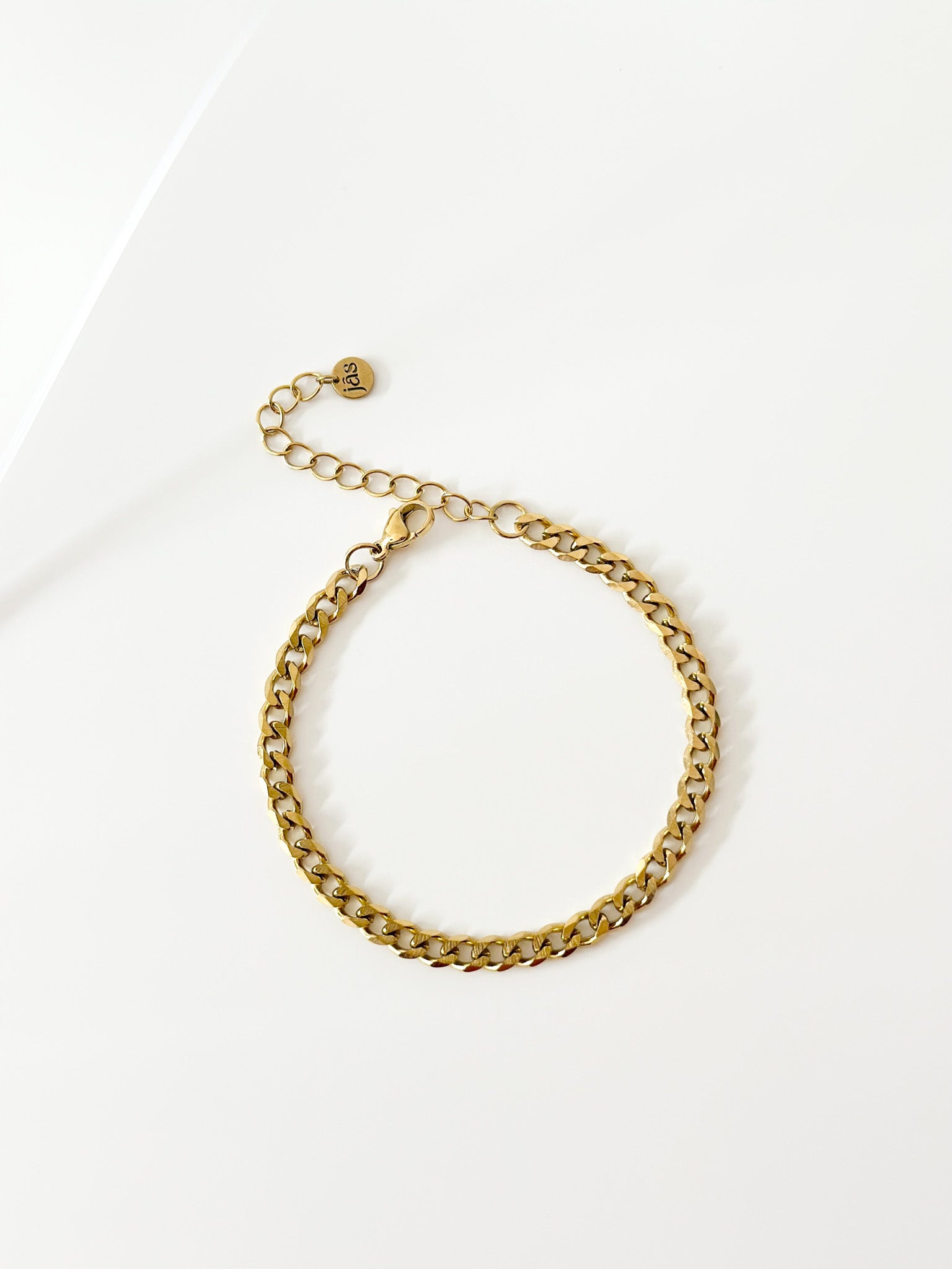 Gold CURB chain Bracelet - Jas | Gold bracelet - Jas | Perfect On You