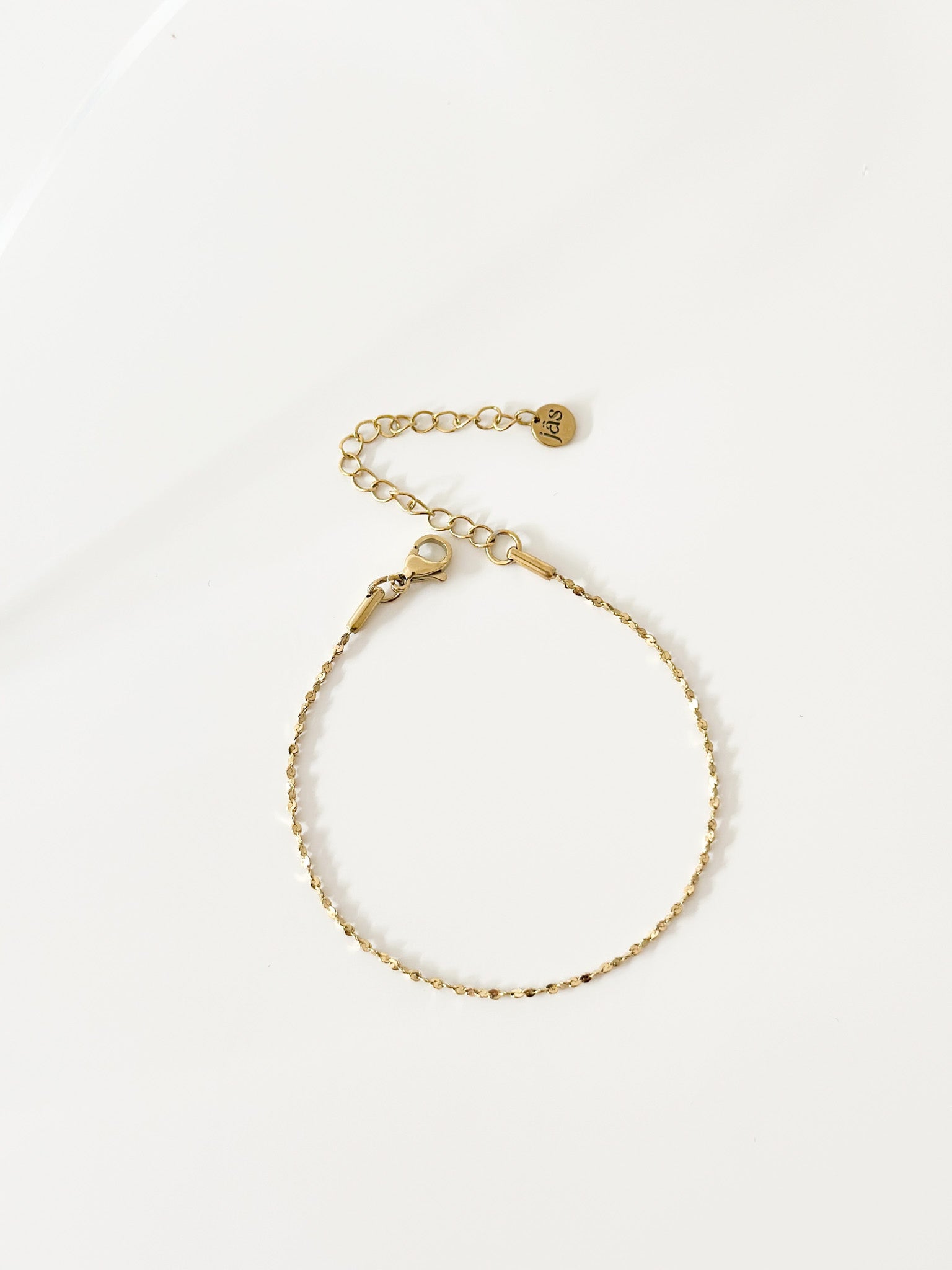 Gold dainty bracelet - Jas | Gold bracelet - Jas | Perfect On You
