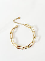 Gold Large paper clip Bracelet - Jas | Gold bracelet - Jas | Perfect On You