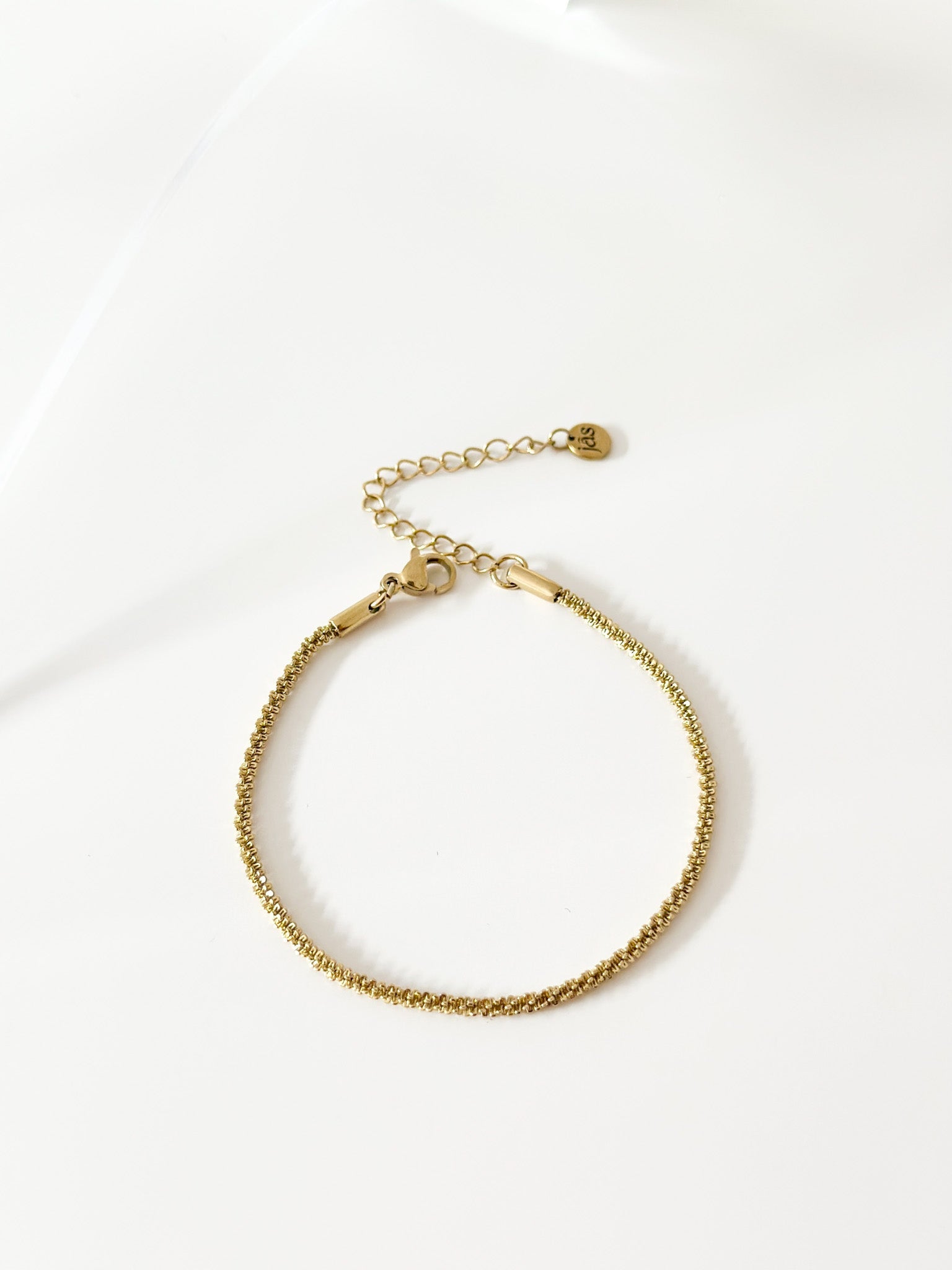 Gold Mesh Bracelet - Jas | Gold bracelet - Jas | Perfect On You