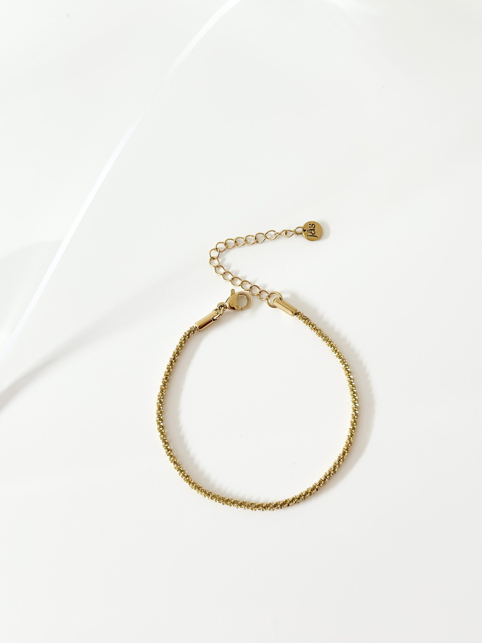 Gold Mesh Bracelet - Jas | Gold bracelet - Jas | Perfect On You