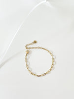 Gold Oval Bracelet - Jas | Gold bracelet - Jas | Perfect On You