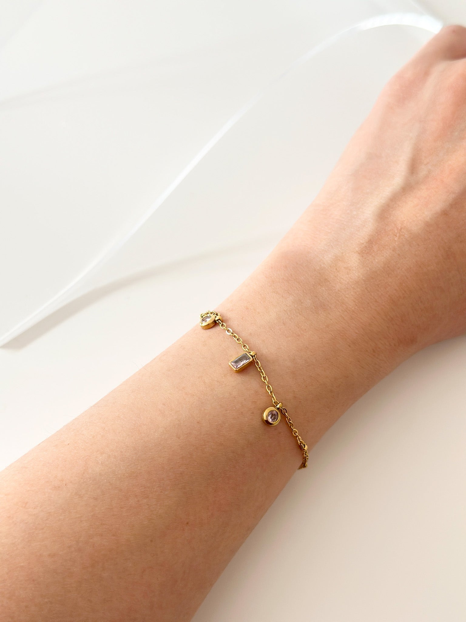 Gold penny bracelet - Jas | Gold bracelet - Jas | Perfect On You