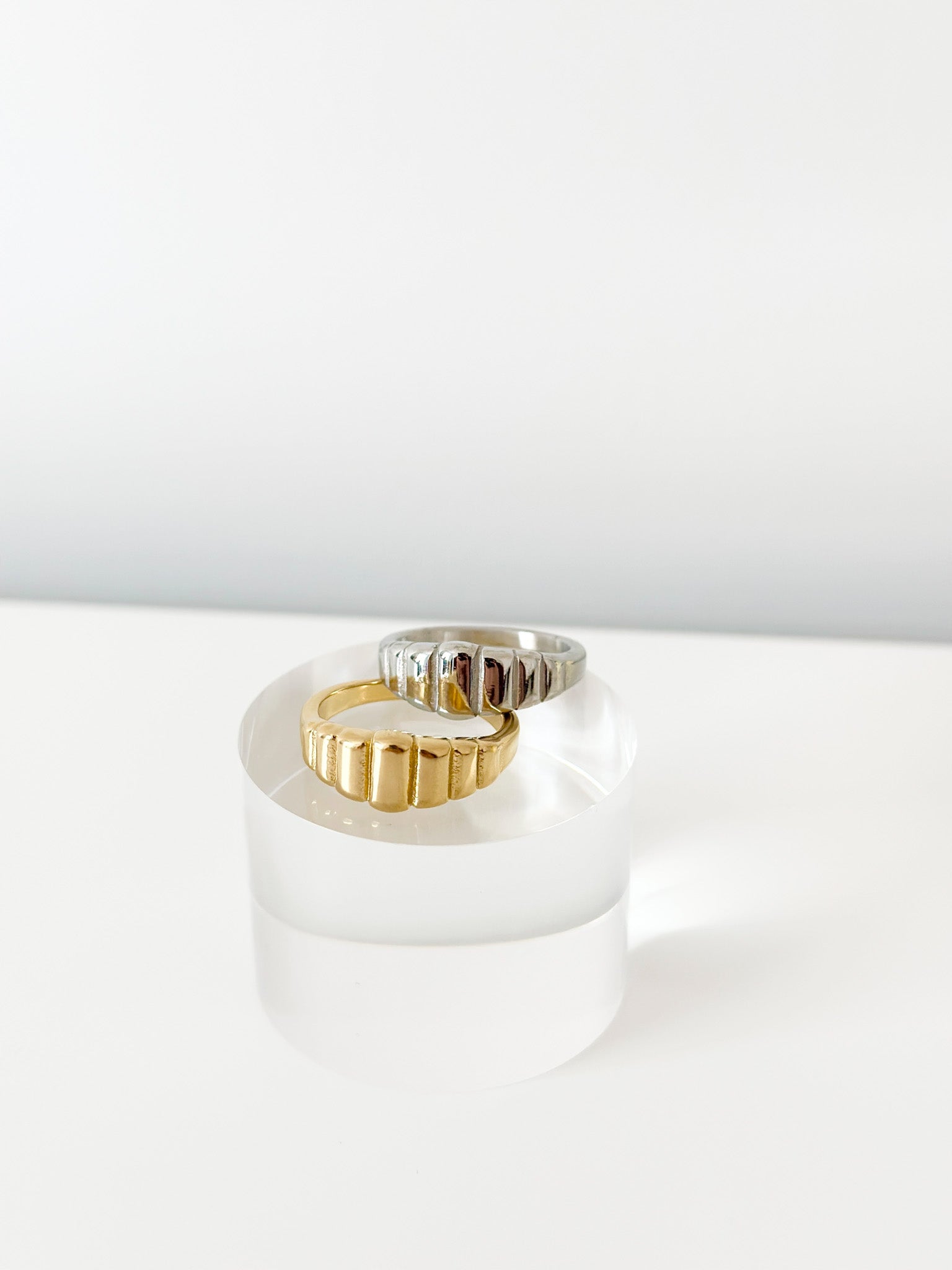 Gold Shell Band - Jas | Gold & silver ring - Jas | Perfect On You