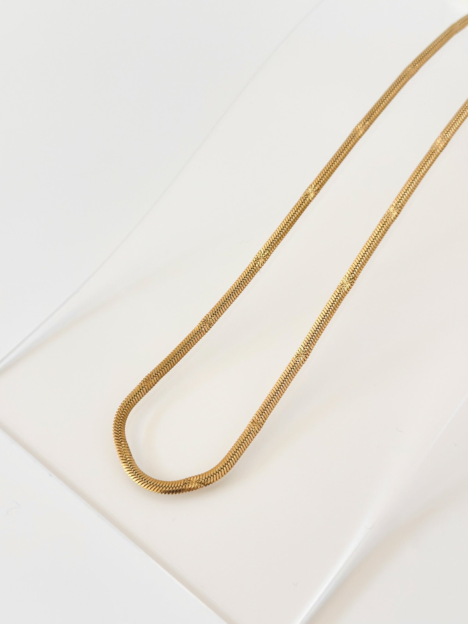 Gold Star Herringbone Chain Necklace - JAS | Gold necklace - Jas | Perfect On You