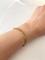 Gold Thick curb bracelet - Jas | Gold bracelet - Jas | Perfect On You