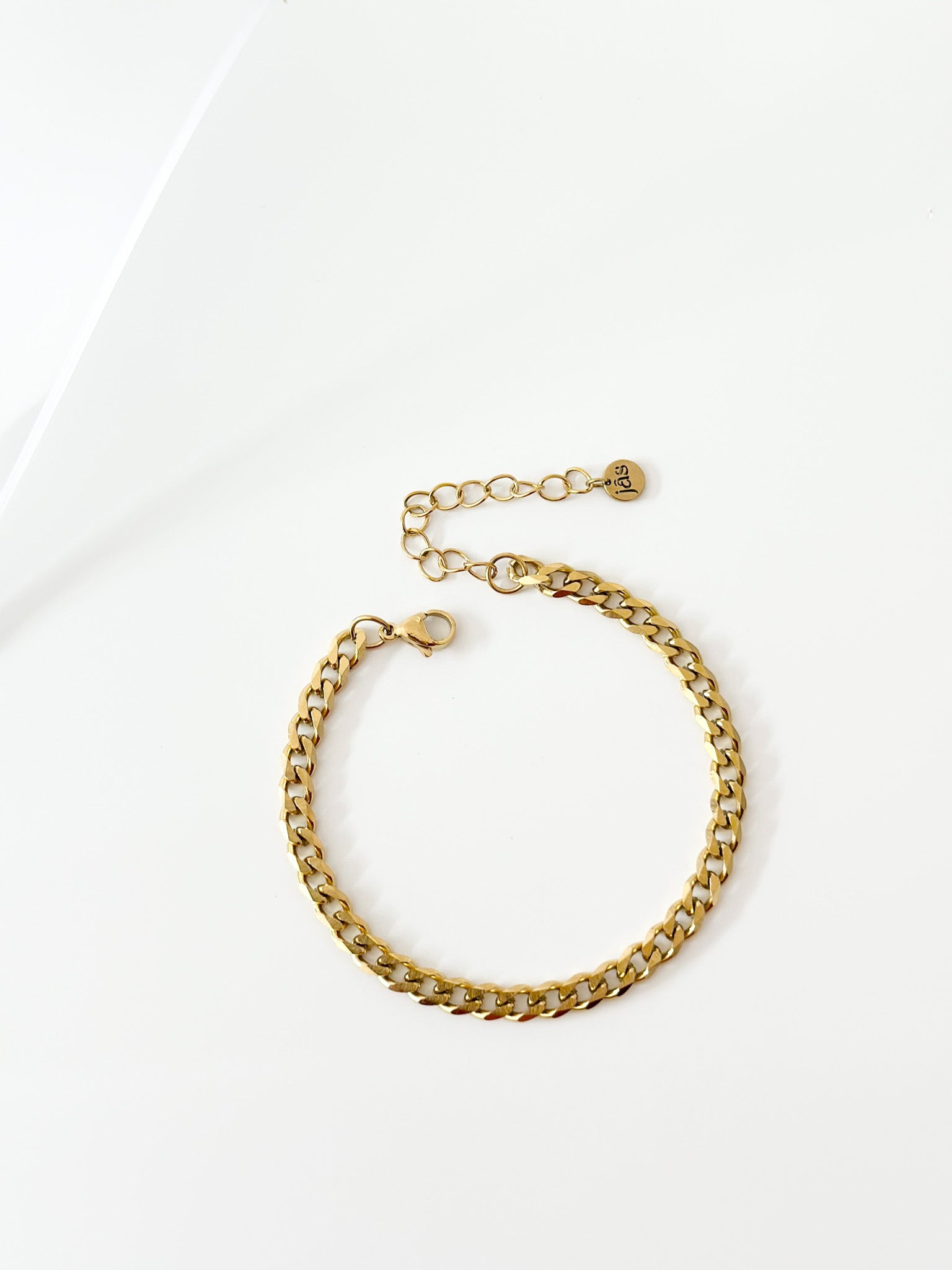 Gold Thick curb bracelet - Jas | Gold bracelet - Jas | Perfect On You