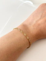 Gold Twist Bracelet - Jas | Gold bracelet - Jas | Perfect On You