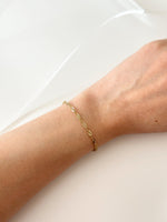 Gold Twist Bracelet - Jas | Gold bracelet - Jas | Perfect On You